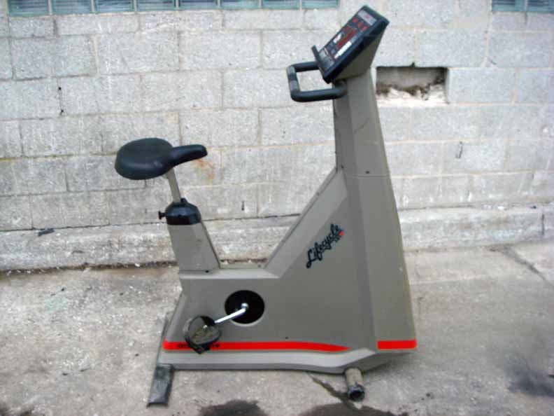 LifeCycle 9500 9500HR HR UPRIGHT EXERCISE BICYCLE BIKE